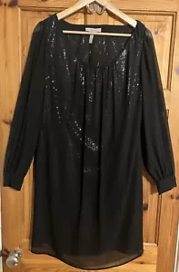 Pepperberry Black Super Curvy Dress Size UK 14 Silver Sequin Lined Long Sleeves - Picture 1 of 17