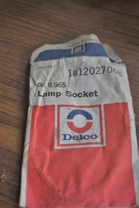 GM Delco Genuine General Motors Parts 12027008 1202-7008 Gr. 2.480 Lamp Socket - Picture 1 of 4