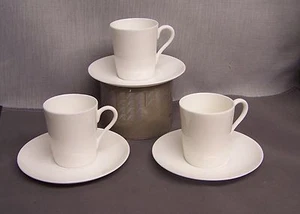 GUSTAVSBERG TRE TAZZE E PIATTINI DEMITASSE - Foto 1 di 3