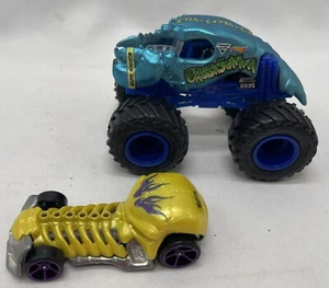 Hot Wheels Monster Jam CRUSHSTATION  1:64 Scale Rare Die Cast & Skull Crusher - Picture 1 of 5