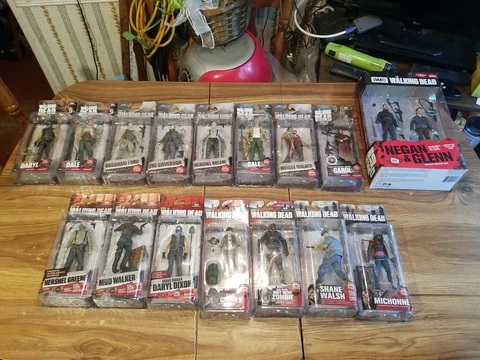 McFarlane Walking Dead - Lot of 17 Figures - Brand New Sealed Boxes Cover