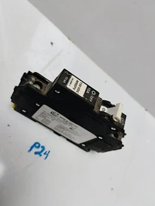 CD1 QY18U210B1 QY-1(13)-DM-U2-10A-B1 CIRCUIT BREAKER 125V 10A 2 POLE - Picture 1 of 4