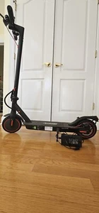 iScooter Electric Scooter i9 - FOR PARTS ONLY - Picture 1 of 5