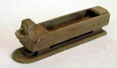 Horse trough F26p PAINTED OO Scale Model 1/76 Scenery Metal - Image 1 of 3