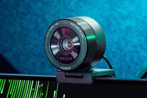 Razer Kiyo Pro Ultra Full HD 1080p Streaming Webcam - schwarz KOSTENLOSER VERSAND - Bild 1 von 6