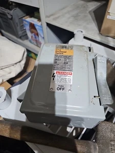 I-T-E Enclosed DISCONNECT Switch JN321 30A 240VA/250VD FUSIBLE TYPE 1(B6DUP - Picture 1 of 6