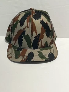 Hermosa gorra ajustable de camuflaje gigante con espalda a presión - Imagen 1 de 3
