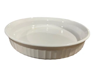 CorningWare Fluted Round Quiche Baking Dish French White 8 1/2 Inch EUC F-8-B - Picture 1 of 5