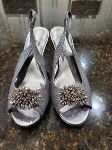 Karen Scott Women's Fabric Upper Gray Slingback Heels Casual Sandals Size 8.5