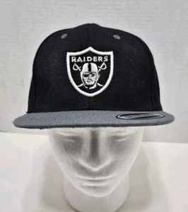 Cappello Berretto Snapback Regolabile Los Angeles Raiders Vintage 1993 Nero/Argento - Foto 1 di 7