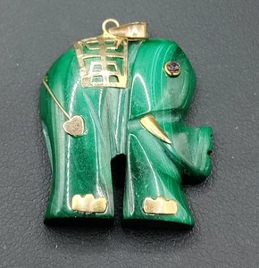 Ciondolo elefante in malachite in oro giallo 14 kt - Foto 1 di 3