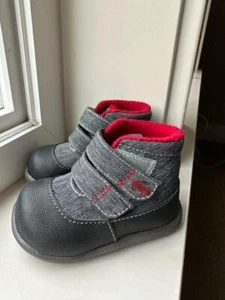 SEE KAI RUN Ashton Sneakers Shoes BLACK Baby Boy Size 4 - Picture 1 of 1