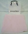 Sac en papier Pandora avec 2 feuilles de papier tissu rose Pandora