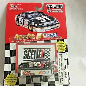 Racing Champions -# 95 WINSTON CUP SCENE - 1995 Thunderbird - 1/64 - Picture 1 of 8