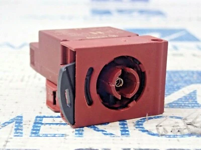 GENERAL ELECTRIC P9PTNVJ TRANSFORMER LAMP MODULE LED NO BULB 110-120V 1.5W - Image 1 of 4