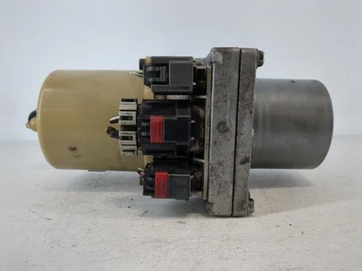 Módulo de controle de bomba Mazda 5 Abs 2006-2010 TI1NU - Imagem 1 de 4