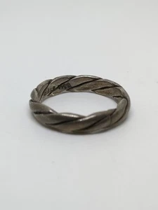 Vintage Sterling Silver 925 Twisted Band Ring Size 4 - Picture 1 of 7