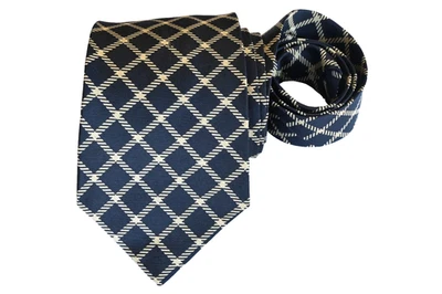 CORBATA HOMBRE BURBERRY AZUL MARINO/GEOMÉTRICA Ancho: 3.75" Largo: 56" Foto 1 de 3