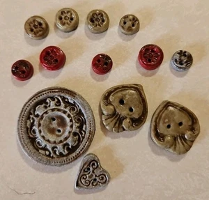 2 Sets mit 13 handgefertigten Vintage Knöpfen Herz, kleine und große Kreise - Bild 1 von 9