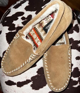 Clarks Faux Fur Lined Moccasin Slippers Tan Suede Women's Size 7 - Picture 1 of 4