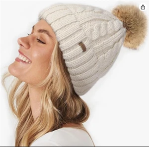 CAMPTRACE Women's Fleece Lined Knit Winter Beanie removable Pom Pom Beige NEW - Picture 1 of 10