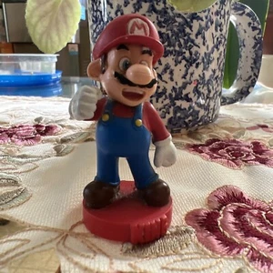 Super Mario Chess. King Replacement Nintendo 2009 - Picture 1 of 3