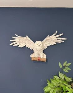 Escultura artística detallada blanca mágica pared búho pájaro adorno | regalo de resina | - Imagen 1 de 7