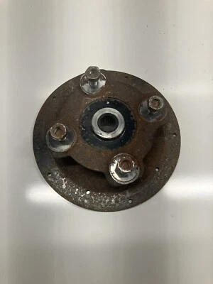 Arctic Cat 400 2003 4x4 automático OEM rueda delantera buje derecho o izquierdo Foto 1 de 3