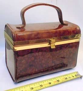 BOLSO MONEDERO MCM ¿Forma de Caja Patrón de Caparazón de Tortuga Charol? GLAM - Imagen 1 de 9