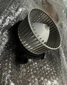 HONDA-FRV 2006/09 HEATER BLOWER MOTOR - Picture 1 of 2
