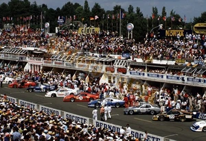 Película diapositiva vintage 35 mm ectacromática Le Mans 24H Race Pit Lane X-4240 - Imagen 1 de 3