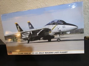 F-14B Tomcat VF-103 Jolly Rogers Last Flight Hasegawa Flugzeug Kit #00382 Neu im Karton - Bild 1 von 10