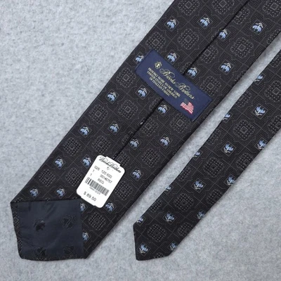 Corbata Brooks Brothers para hombre negra seda patrón geométrico hecha en tela italiana EE. UU. Foto 1 de 4