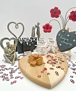 Wedding Favour Boxes With Pre Filled Homemade Fudge Bride & Groom Design - Picture 1 of 4