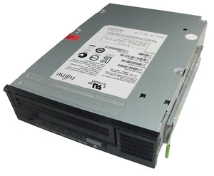 ULTRIUM LTO-5 Bandlaufwerk 1.5 3 TB SAS A3C40121599 BRSLA-0904-DC LTO5-HH-SAS6G - Bild 1 von 4