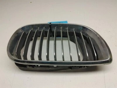 BMW 325i 330i 2001-2003 conjunto de rejilla superior delantera derecha OEM Foto 1 de 4