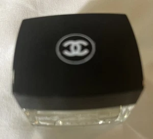 Récipient correcteur crème vide Chanel Vitalumiere - Photo 1 sur 3