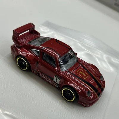 Hot Wheels 2022 Mystery Models Chase rojo Porsche 993 GT2 MUY BUEN ESTADO Foto 1 de 4