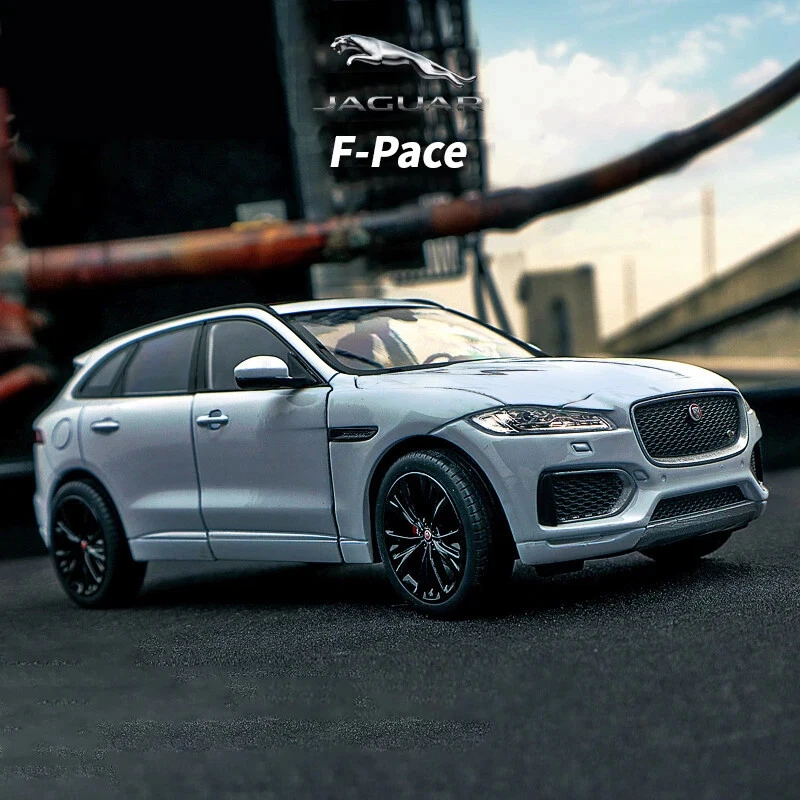 WELLY 1:24 Jaguar F-PACE SUV Alloy Car Model Diecasts & Toy Vehicles Collect Car - Image 1 of 4