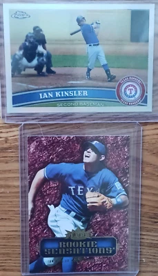 IAN KINSLER (2) 2011 Topps Chrome Card #18 & 2007 Fleer Rookie Sensations #RS-IK - Image 1 of 2