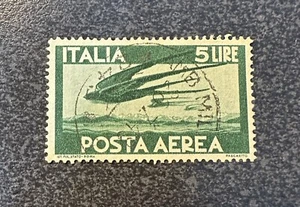 Francobollo Italia 1945 - Posta Aerea Democratica 5 Lire - Foto 1 di 1