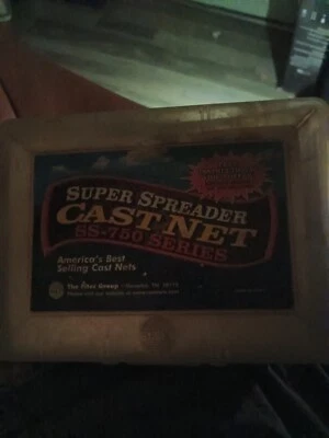 NUEVO SELLADO Super Esparcidor Red Fundida Serie SS-750 Cebo Pesca Peces 3 ft Radio Foto 1 de 4