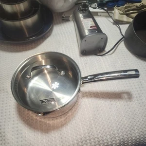 THOMAS ROSENTHAL EUC 1,5 qt PENTOLA PER CUOCERE E SALSA CON COPERCHIO ACCIAIO INOX - Foto 1 di 5