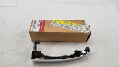 KIA SORENTO 2009-2014 mango de conductor trasero exterior nuevo OEM 82651-2P010 Foto 1 de 4