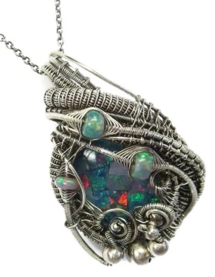 Colgante de mosaico de ópalo azul etíope con ópalos etíopes azules Foto 1 de 4