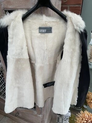 Abrigo ARMY by Yves Solomon azul marino con forro de piel de oveja talla FR40 PRECIO DE VENTA SUGERIDO POR EL FABRICANTE 1400 £ Foto 1 de 4