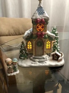 Hawthorne Village Precious Moments Holy Night Chapel 2 pc 2001 - Bild 1 von 5