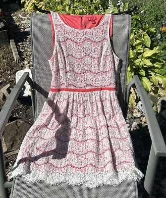 Vestido de Colección Elle Coral Elastizado Floral Marfil Encaje Superpuesto Para Mujer Talla 6 Foto 1 de 4