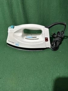 Vintage Black & Decker White Quick 'N Easy 440 Iron Auto Off - WORKS! Nice! - Picture 1 of 4