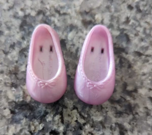 Wee Three Friends Janet Stacie bambola da ballo viola scarpe basse Barbie vintage  - Foto 1 di 5